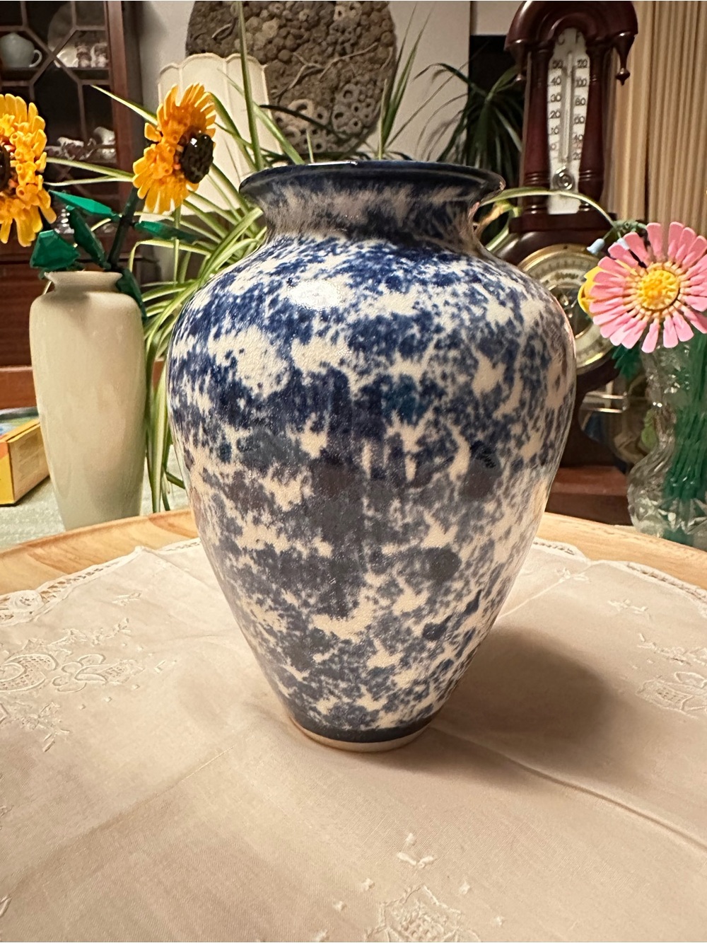 Vintage Pepperwood Potters Blue Cream Spongeware Studio Pottery Vase 7”